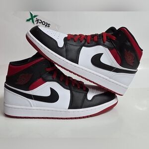 Nike Air Jordan 1 Mid Retro Gym Red Black Toe Sneakers Men's Size 12 DQ8426-106